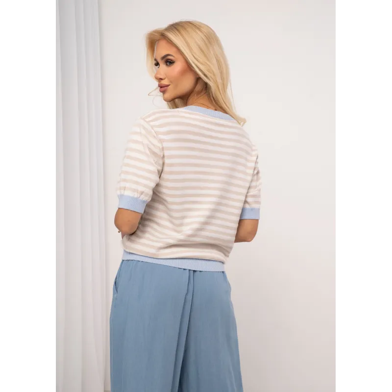 Dzianinowy sweter w paski z aplikacją kwiatową