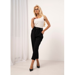 Spodnie z marszczoną talią i biżuteryjnym paskiem