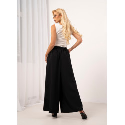Szerokie spodnie palazzo w kant z paskiem