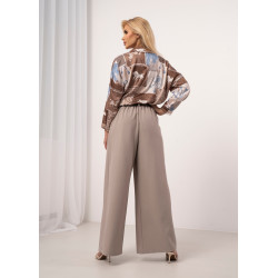 Spodnie typu palazzo z zakładkami i paskiem