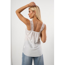 Satynowy top bieliźniany z koronkowym dekoltem