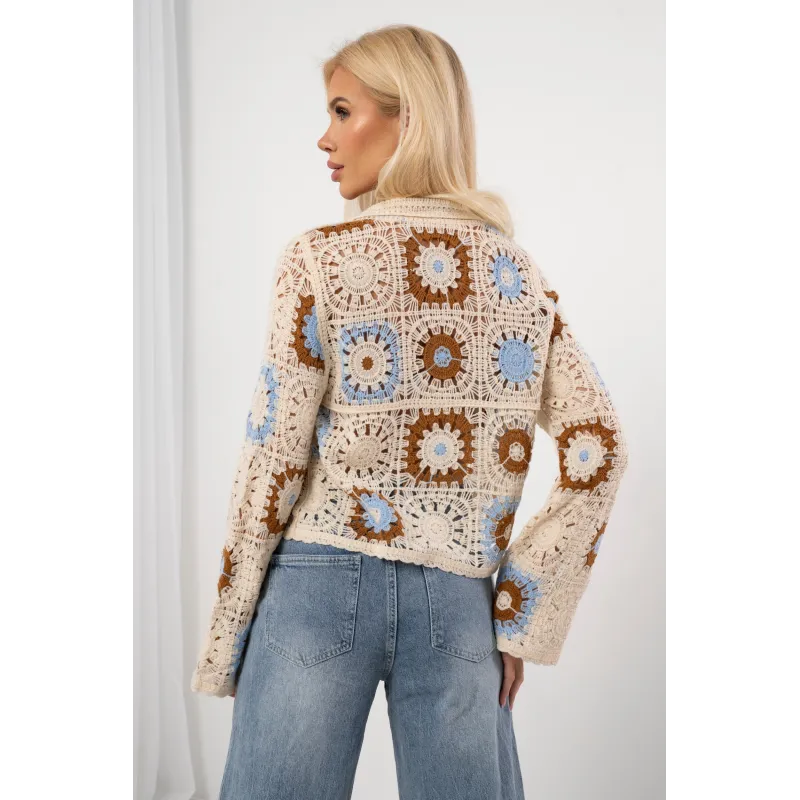 Ażurowa koszula z motywem kwiatowym