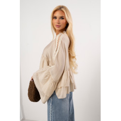 Luźna bluzka boho z szerokimi rękawami i falbanami