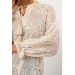 Bluzka z siateczki z kwiatowym haftem i wiązaniem