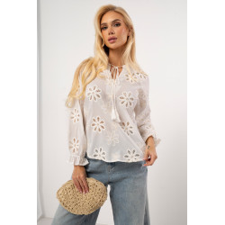 Bluzka boho z haftowanymi kwiatami i chwostami