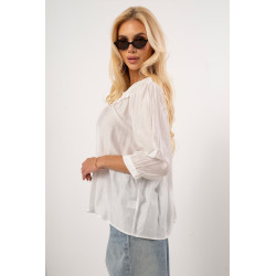 Bluzka boho z haftowanym dekoltem i koronką