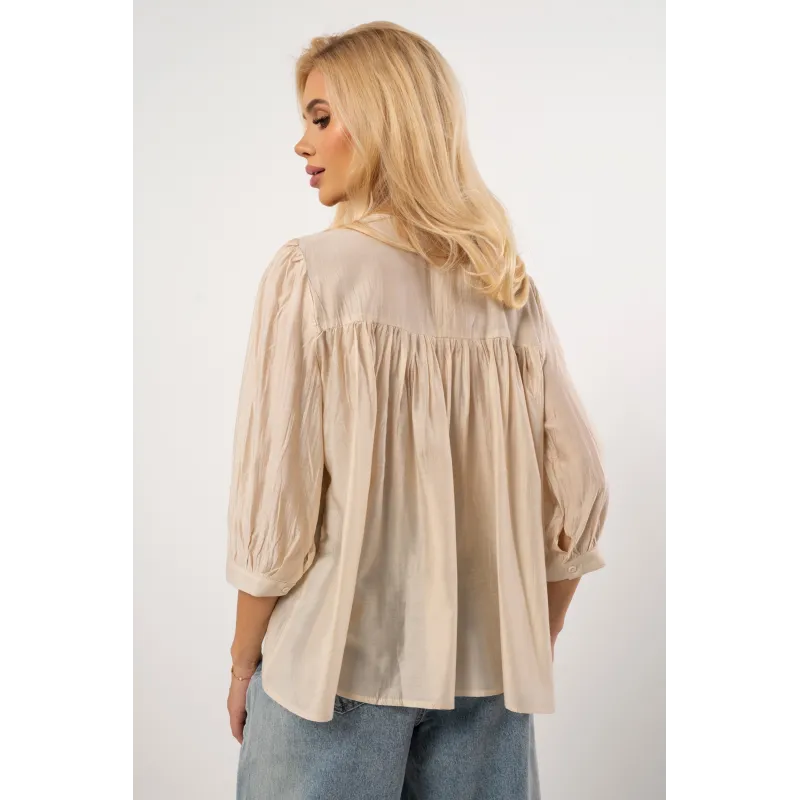 Bluzka boho z haftowanym dekoltem i koronką