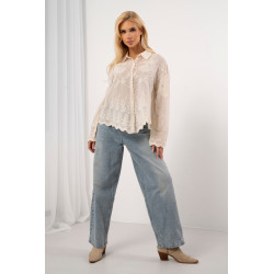 Lekka koszula z haftem i ozdobnym wykończeniem
