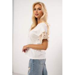 Bluzka boho z szydełkowym detalem i koronką