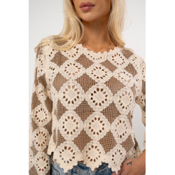 Ażurowa bluzka boho z rozszerzanymi rękawami