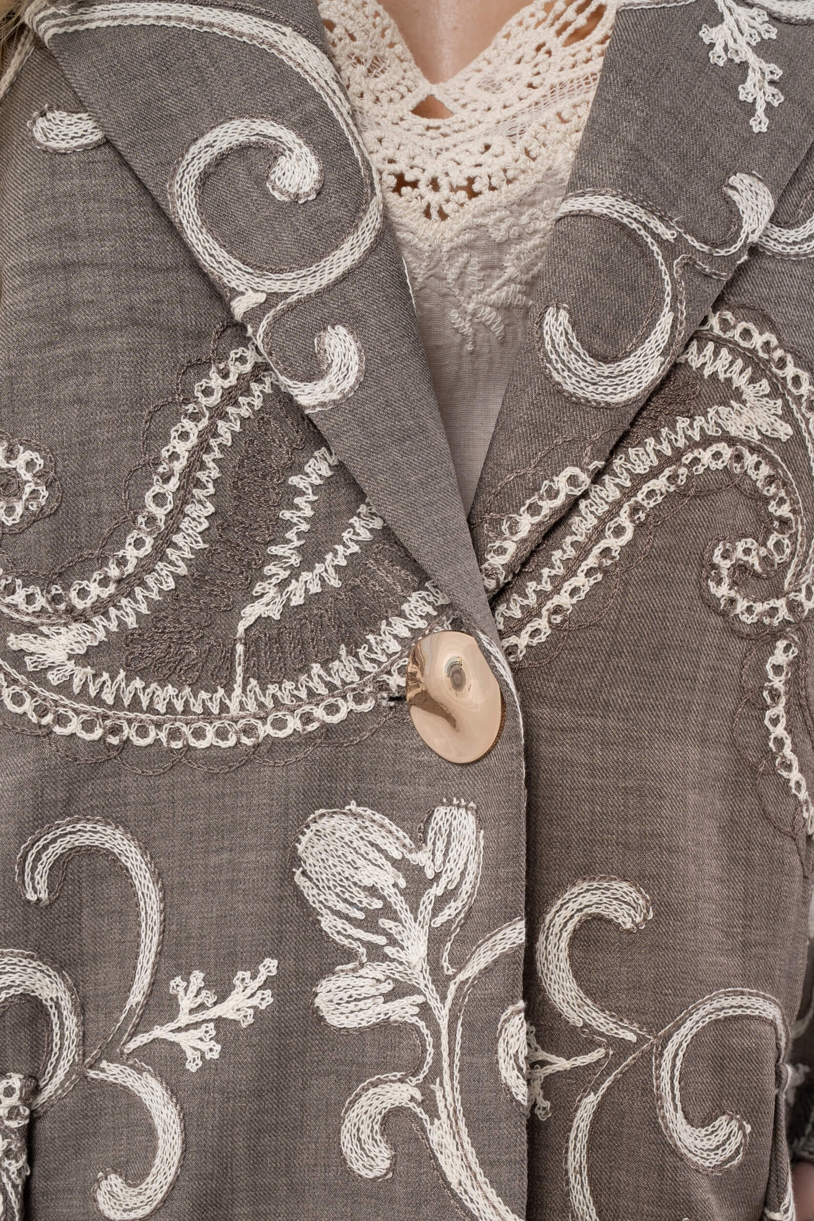 Lniana marynarka oversize z haftem paisley