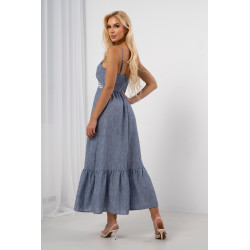 Letnia sukienka maxi z haftem i falbaną u dołu