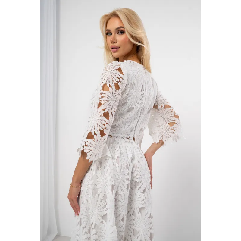 Koronkowy komplet z kwiatowym wzorem