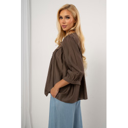 Bluzka boho z haftowanym dekoltem i koronką