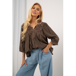 Bluzka boho z haftowanym dekoltem i koronką