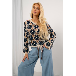 Ażurowa bluzka w stylu boho w kwiaty