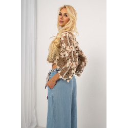 Krótki ażurowy sweter typu crop z motywem kwiatowym | Hurtownia odzieży z Włoch