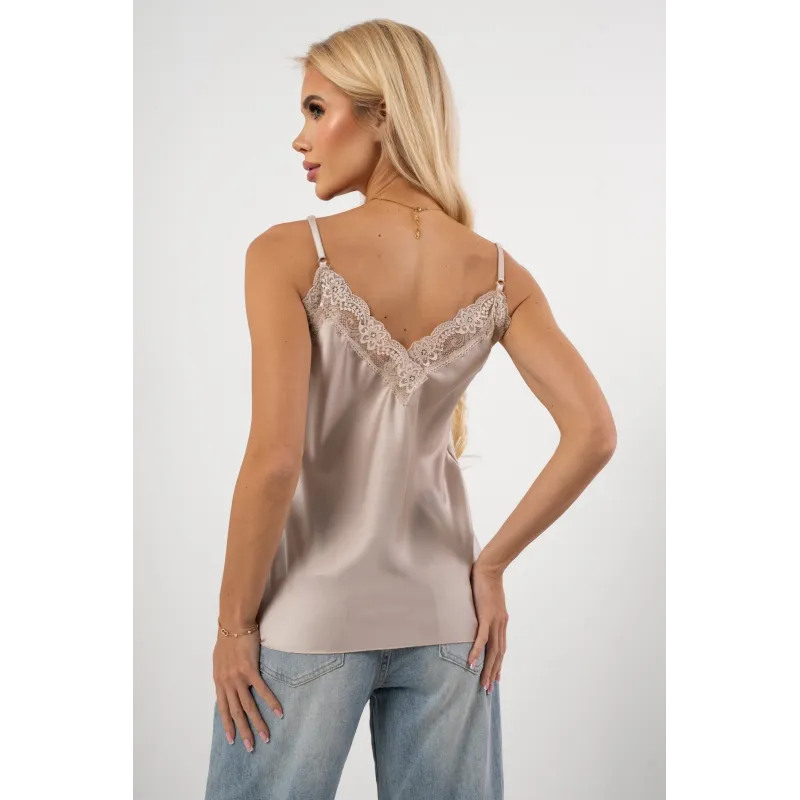 Satynowy top bieliźniany z koronkowym dekoltem | Hurtownia odzieży damskiej do butiku