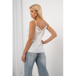 Satynowy top bieliźniany z koronkowym dekoltem | Hurtownia odzieży damskiej do butiku