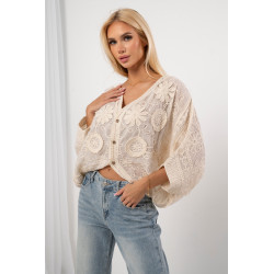 Ażurowa bluzka koszulowa z haftem i szerokimi rękawami | Hurt odzieży damskiej