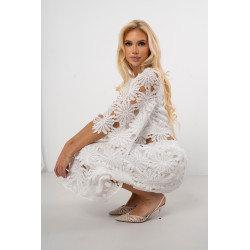 Bluzka z ażurowymi wycięciami i szerokimi rękawami