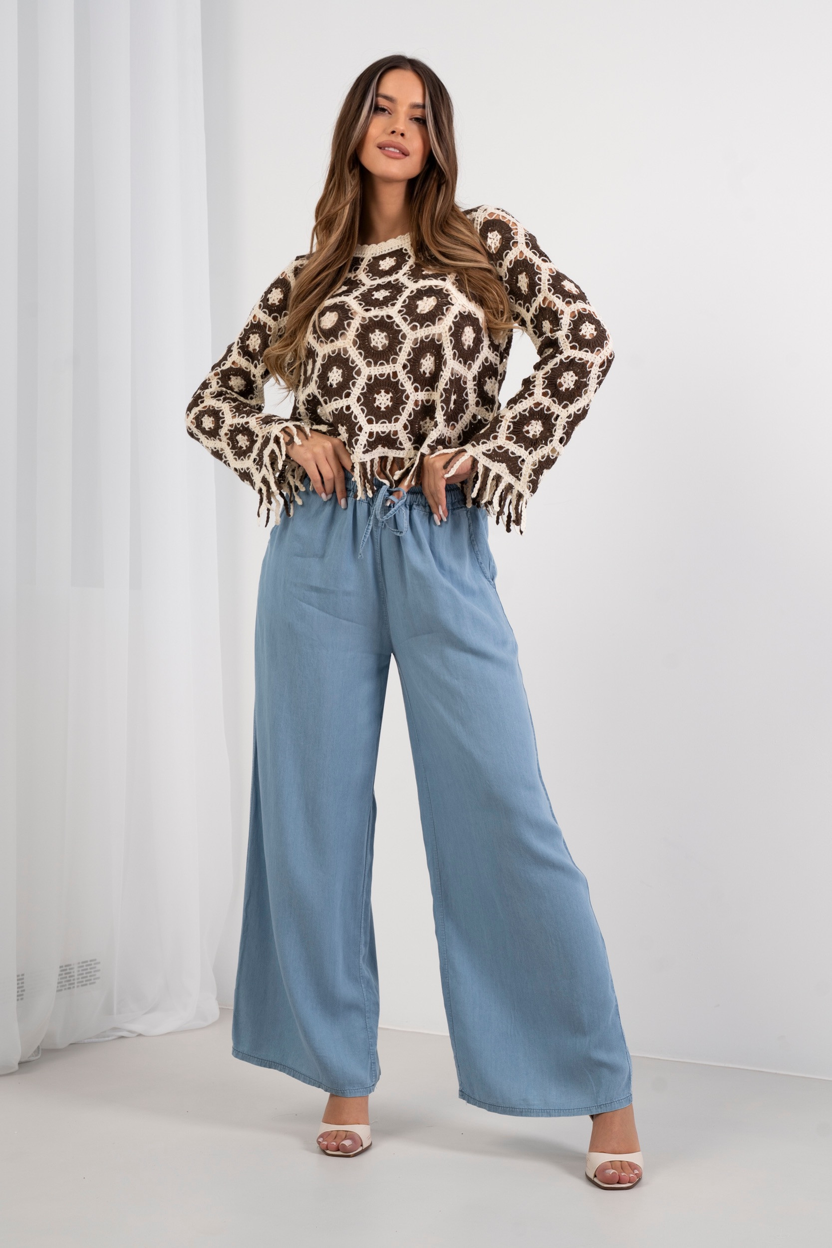 Luźne spodnie z elastycznym pasem i wiązaniem