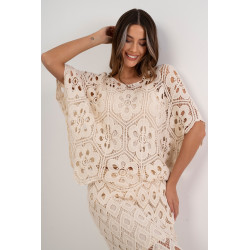 Ażurowa bluzka boho z motywem kwiatowym
