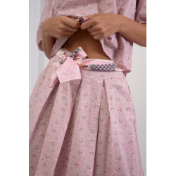 Spódnica maxi w drobne kwiaty z ozdobnym wiązaniem