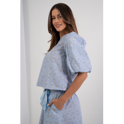 Bluzka w drobne kwiaty z bufiastymi rękawami