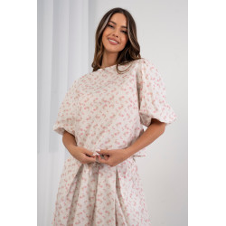Bluzka w drobne kwiaty z bufiastymi rękawami