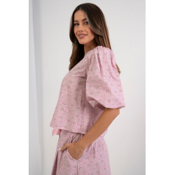 Bluzka w drobne kwiaty z bufiastymi rękawami