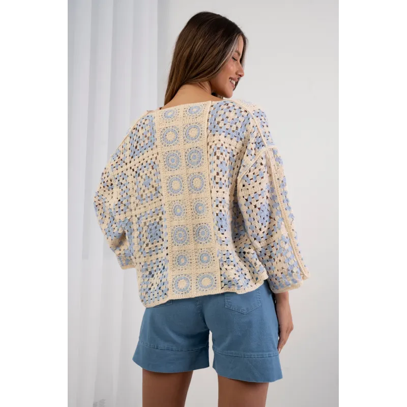 Ażurowy kardigan o luźnym kroju