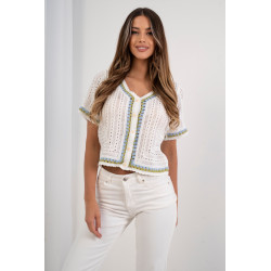 Ażurowa bluzka z guzikami i kontrastową lamówką