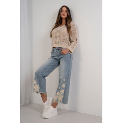 Ażurowy sweter boho o ozdobnym splocie