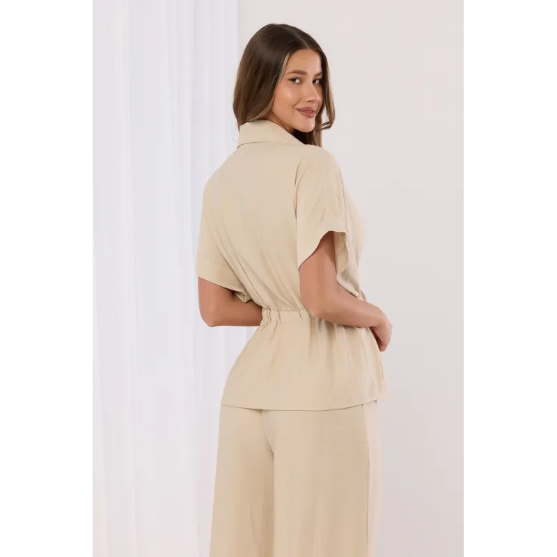 Koszula z regulowaną talią i krótkim rękawem