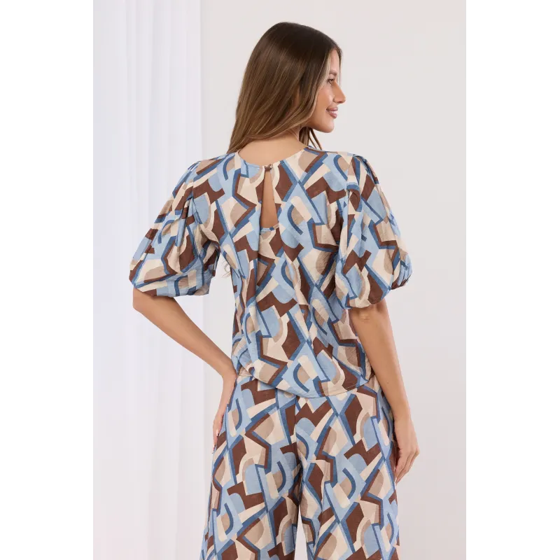 Bluzka w geometryczny wzór z bufiastymi rękawami