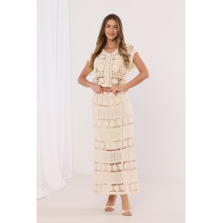 Ażurowa bluzka z haftem kwiatowym i guzikami