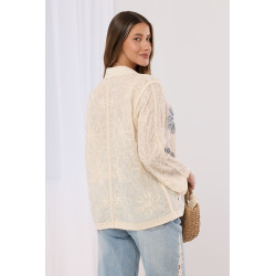 Ażurowa koszula z haftowanymi kwiatami