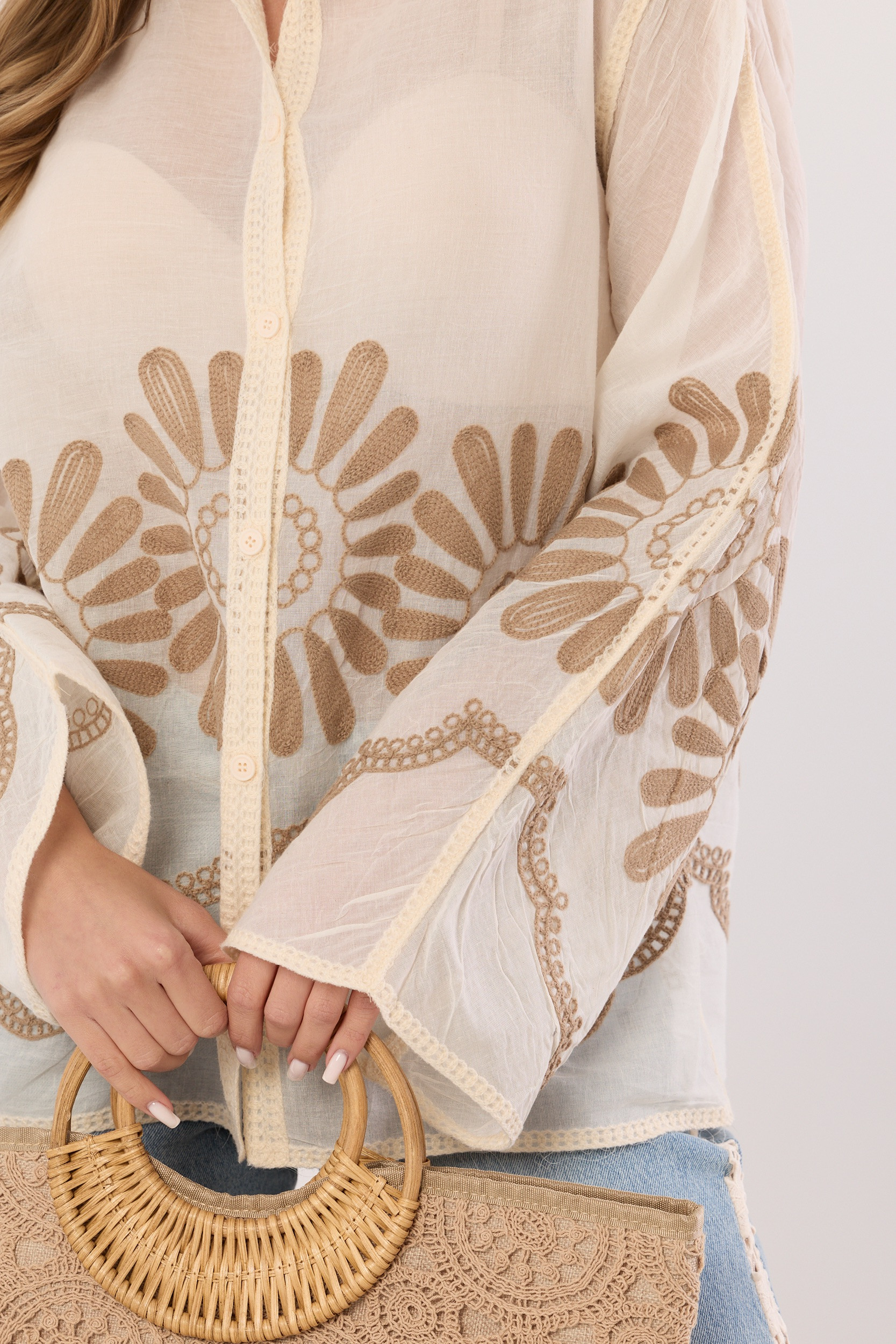 Koszula oversize boho z haftem i rozszerzanymi rękawami