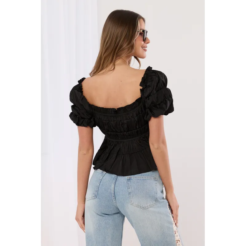 Bluzka z marszczeniami i bufiastymi rękawami