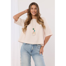 Bluzka oversize z szerokimi rękawami i naszyjnikiem