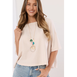 Bluzka oversize z szerokimi rękawami i naszyjnikiem