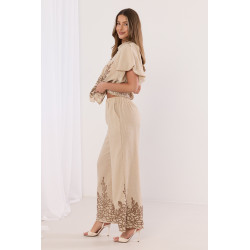 Spodnie z szeroką nogawką i kontrastowym haftem