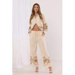 Komplet oversize z dekoracyjnym motywem kwiatowym