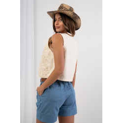 Krótka kamizelka denimowa z haftem w stylu boho