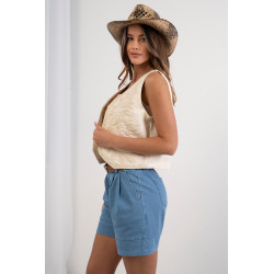 Krótka kamizelka denimowa z haftem w stylu boho