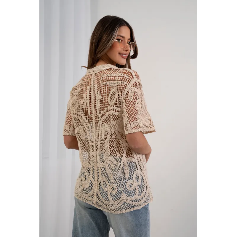 Ażurowa koszula z haftem i krótkim rękawem