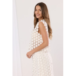 Ażurowy komplet z trójwymiarową aplikacją w koła