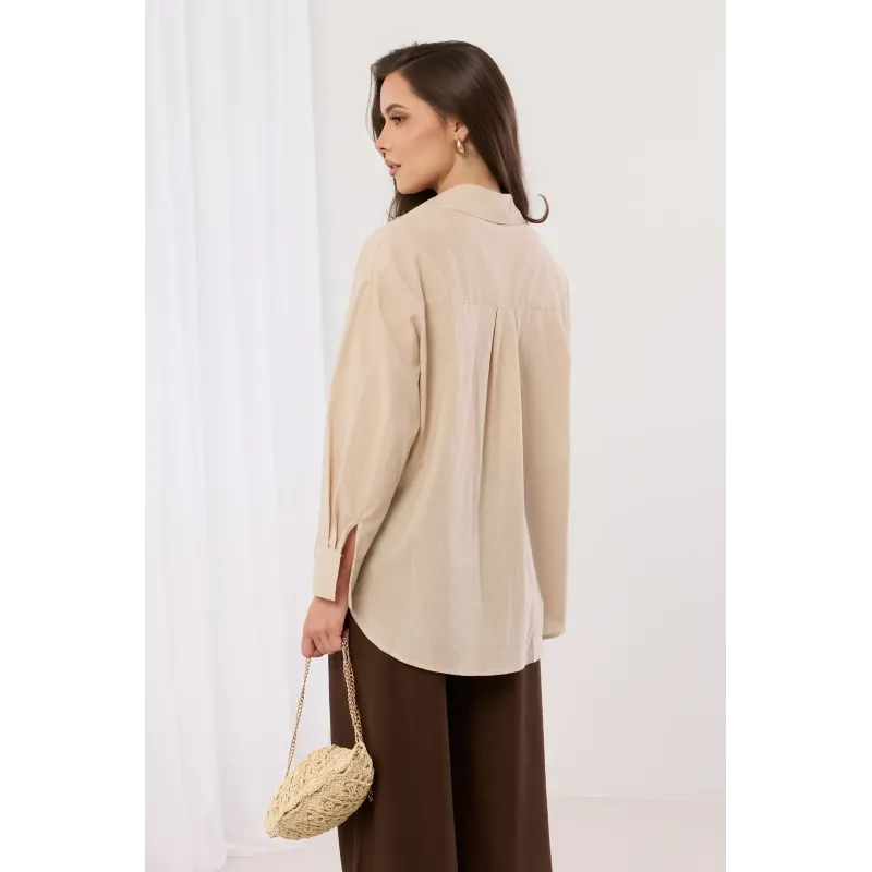 Koszula z haftem ażurowym i asymetrycznym dołem