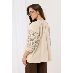 Bluzka boho z haftem i chwostami